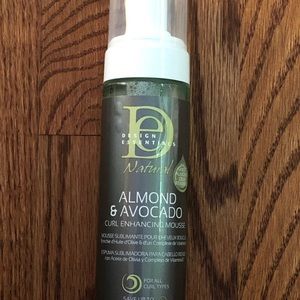 Design essentials Almond & avocado curl enhancing